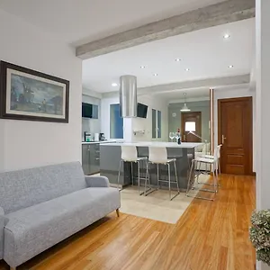 Apartment Amplio En Gros Con Parking Privado, San Sebastian